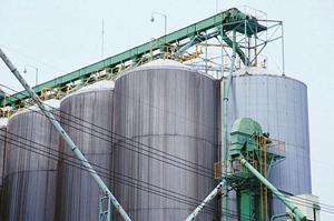 この会社のスリッターはかなり高品質です